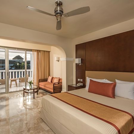Grand Sunset Princess Playa del Carmen Exteriér fotografie A room at the Hard Rock Hotel