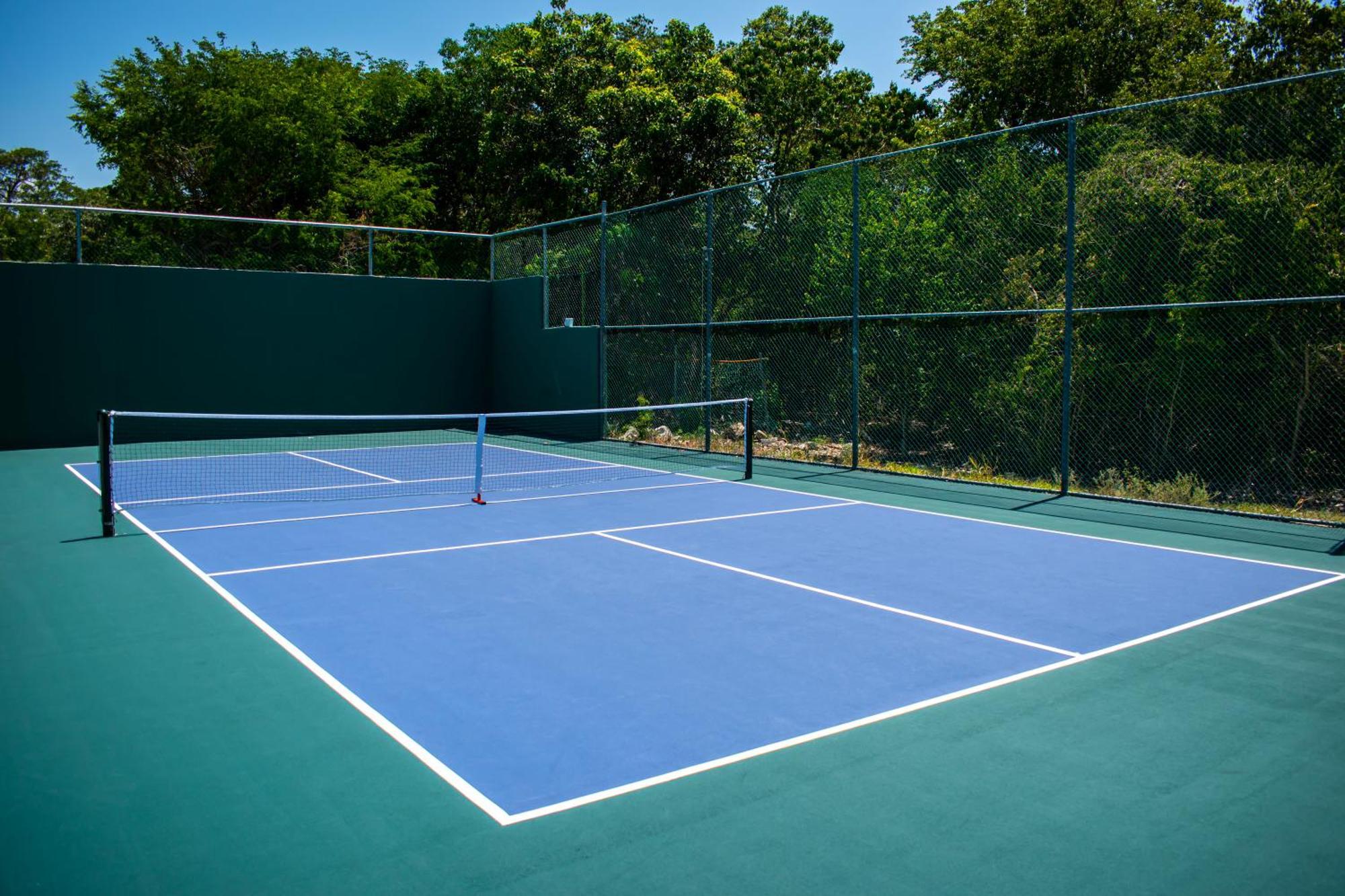 Grand Sunset Princess Playa del Carmen Exteriér fotografie A tennis court